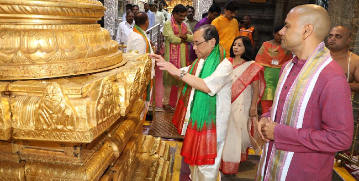 Chief Justice of India, family members worship Lord Balaji