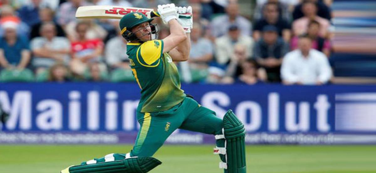 De Villiers reclaims top spot in ODIs