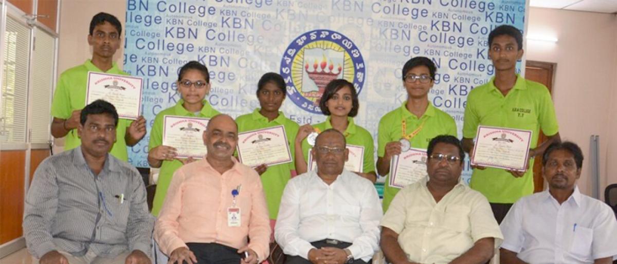 KBN College teams win prizes