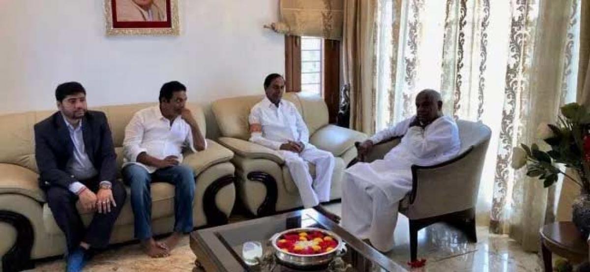 CM KCR meets former PM Deve Gowda