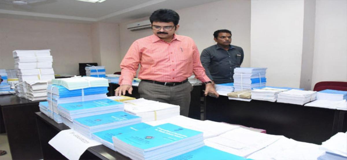 Collector M Hanuamantha Rao urges poll staff to perform well