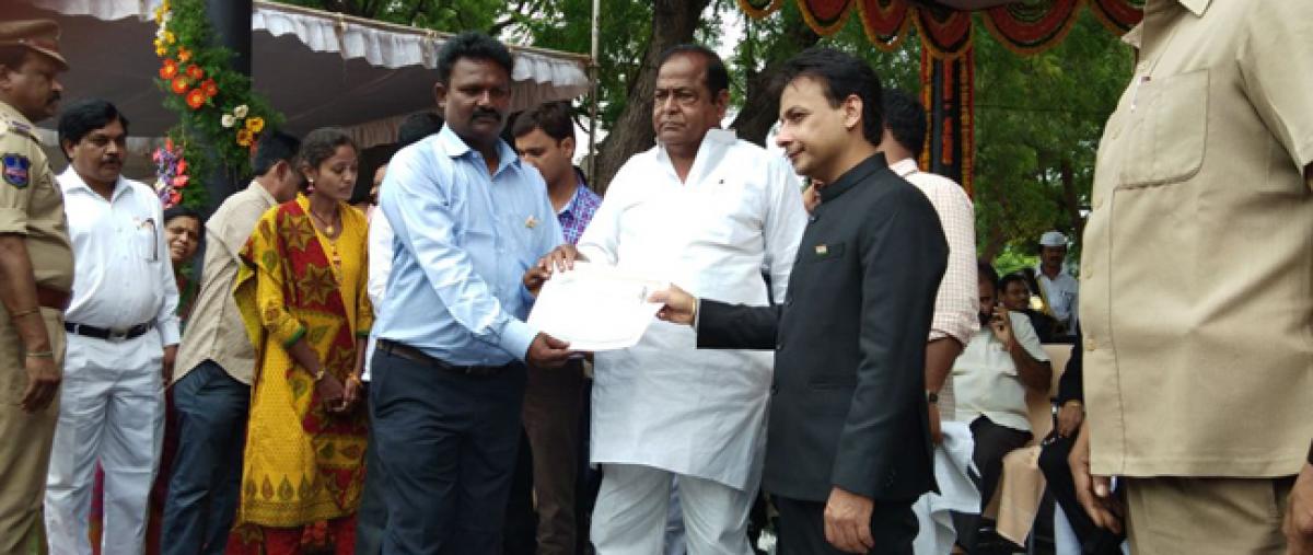 Welfare schemes highlighted at Independence Day celebrations: Minister G Jagadish Reddy