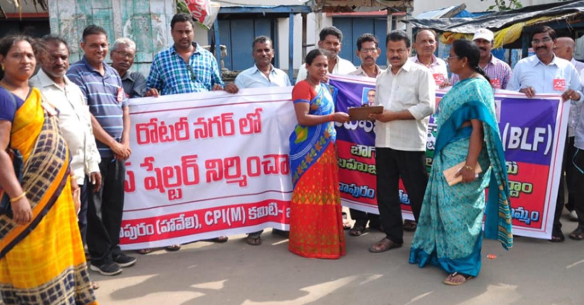 CPM holds signature campaign for bus stops at Rotarynagar in Khammam