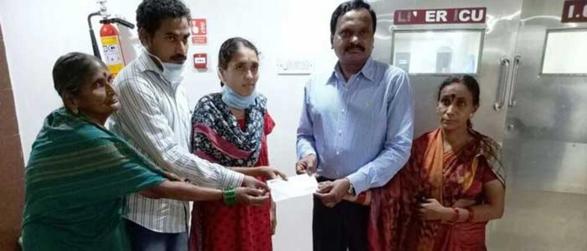 Child gets 25 lakh CMRF aid for liver transplant