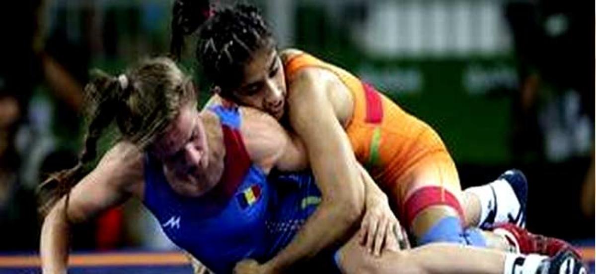 CWG 18: Wrestler Vinesh Phogat clinches gold, Sakshi settles for bronze