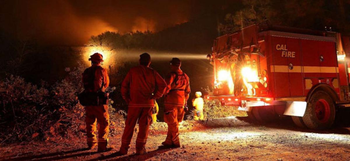 California battles biggest ever wildfire in history, 14,000 firefighters douse 16 different blazes
