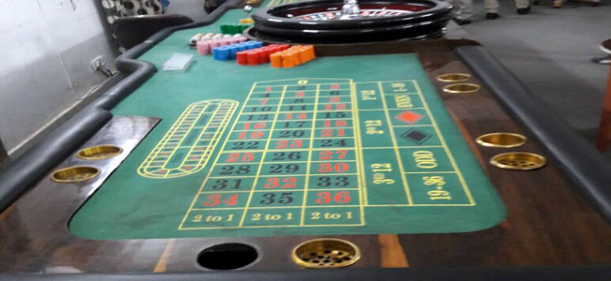 Casino busted, 30 arrested from South Delhi farmhouse