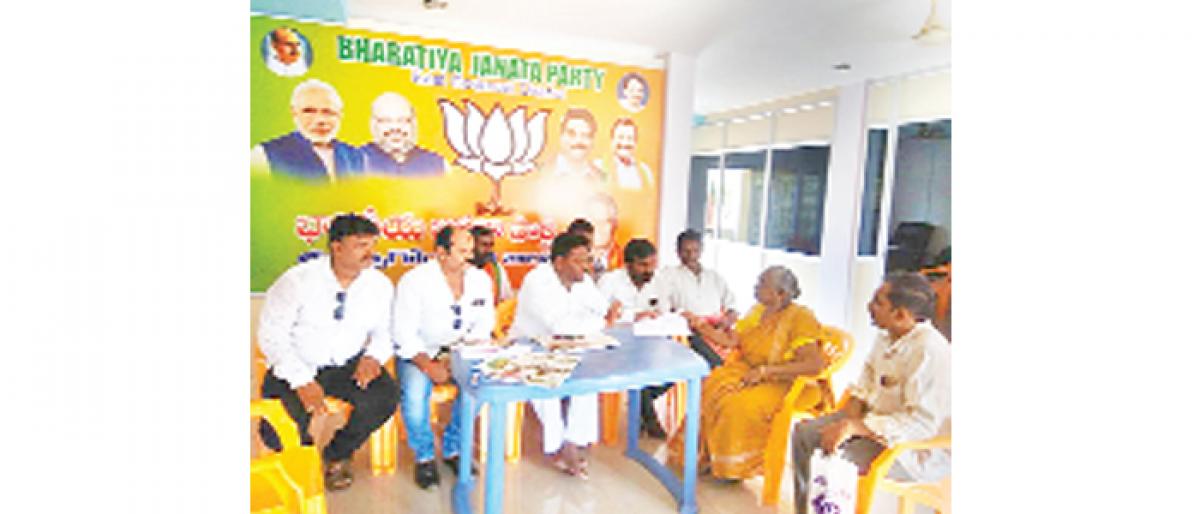 BJP holds Weekly Grievance Cell