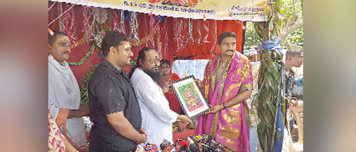 CI Mohan Reddy advocates clay Ganesh for pollution-free festival in Vijayawada