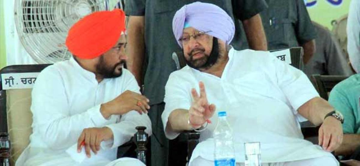 Bizarre: Punjab minister flips coin to decide on posting of lecturers, Congress defends him