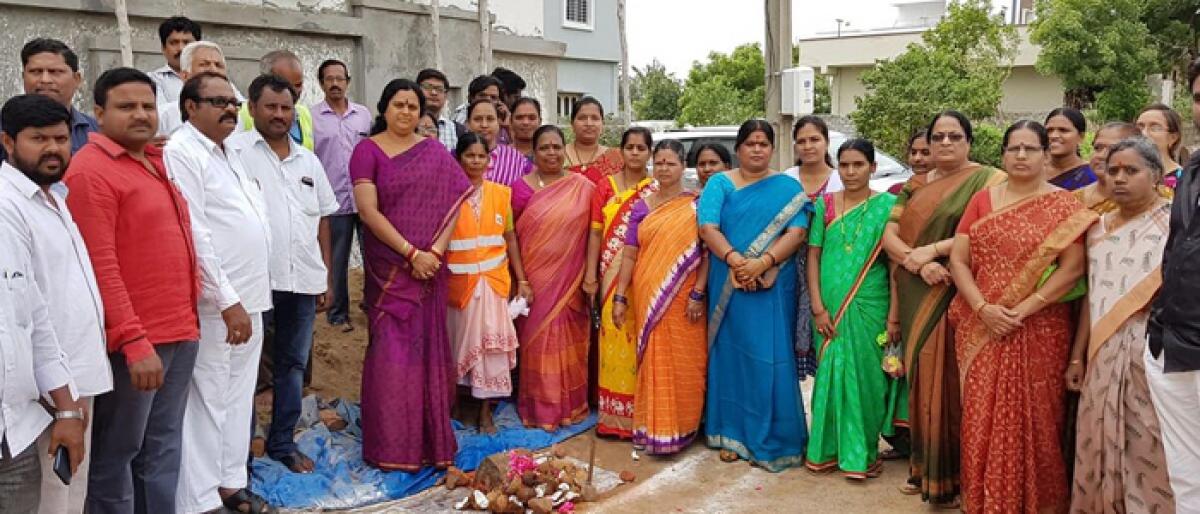 Corporator Lakshmi Prasanna lays foundation for UGD works