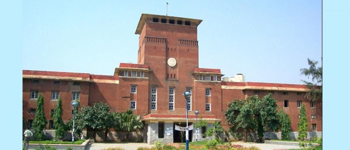 Court slams DU for ‘serious lapse’ in awarding gold medal