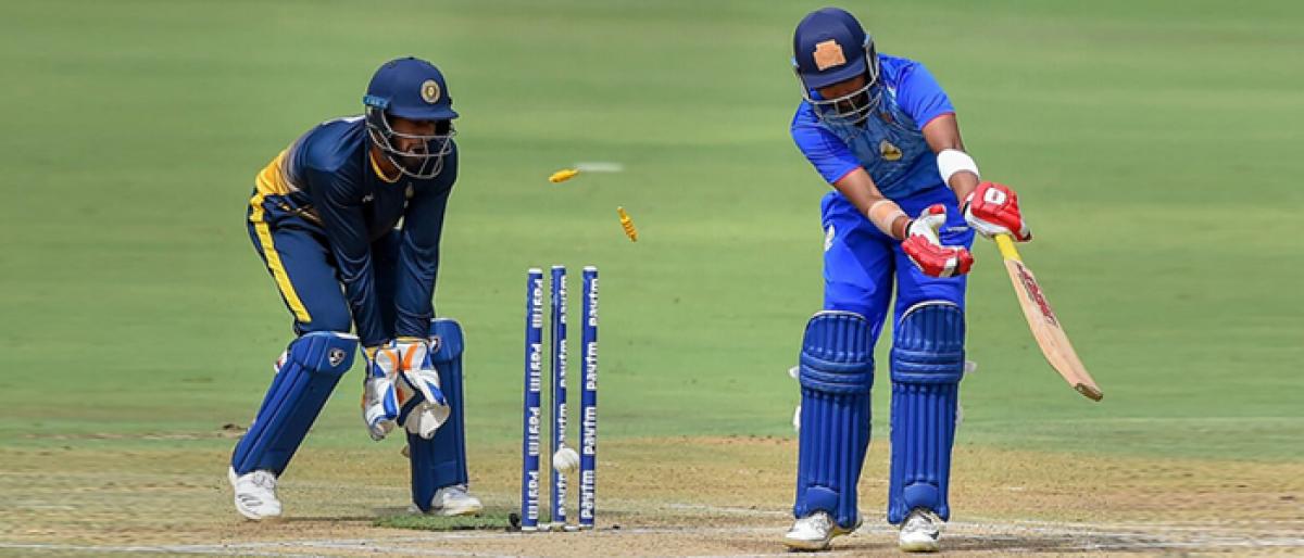 Mumbai brush aside Hyderabad Prithvi, Iyer lead Mumbai to final after bowlers’ good show