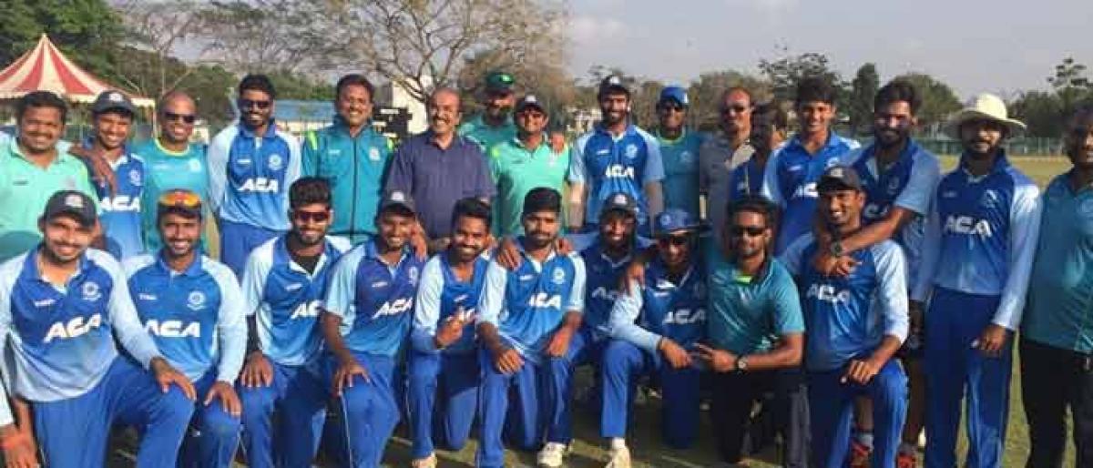 Andhra, Hyderabad qualify for knockouts