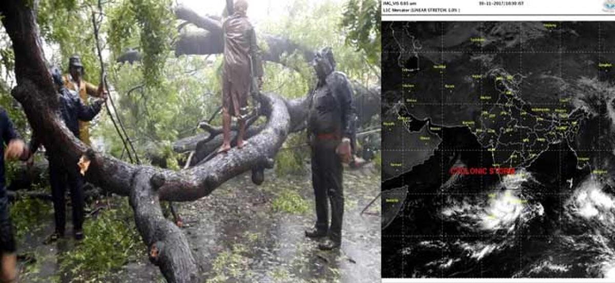 Cyclonic storm Ockhi in Tamil Nadu, Kerala; authorities issue warning