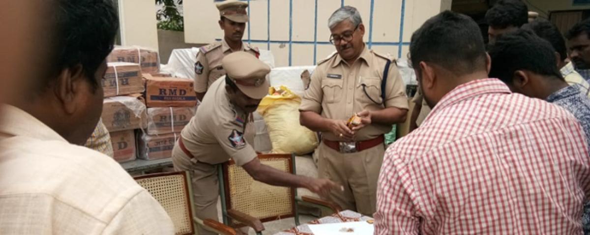 Gutka packets seized