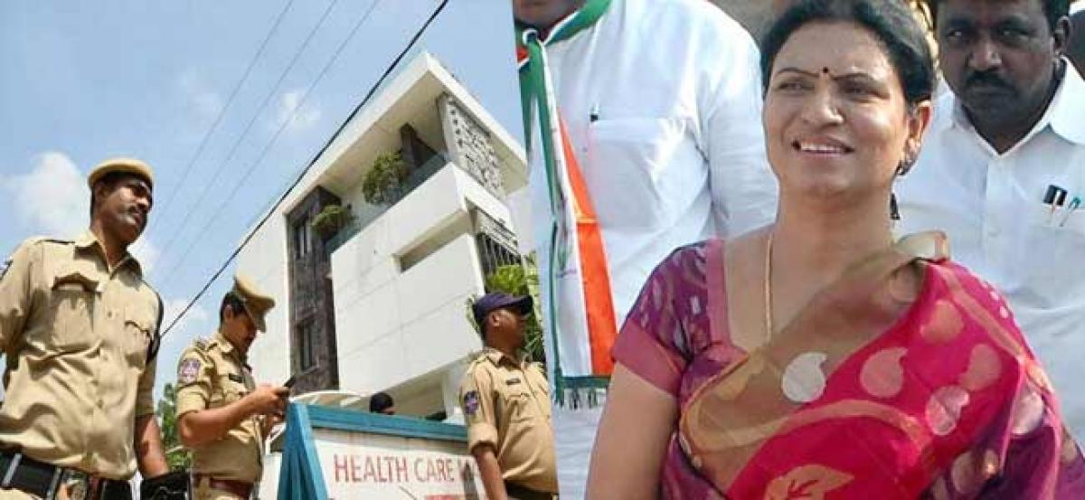 Congress leader DK Aruna blames TRS for IT raids on Revanths house