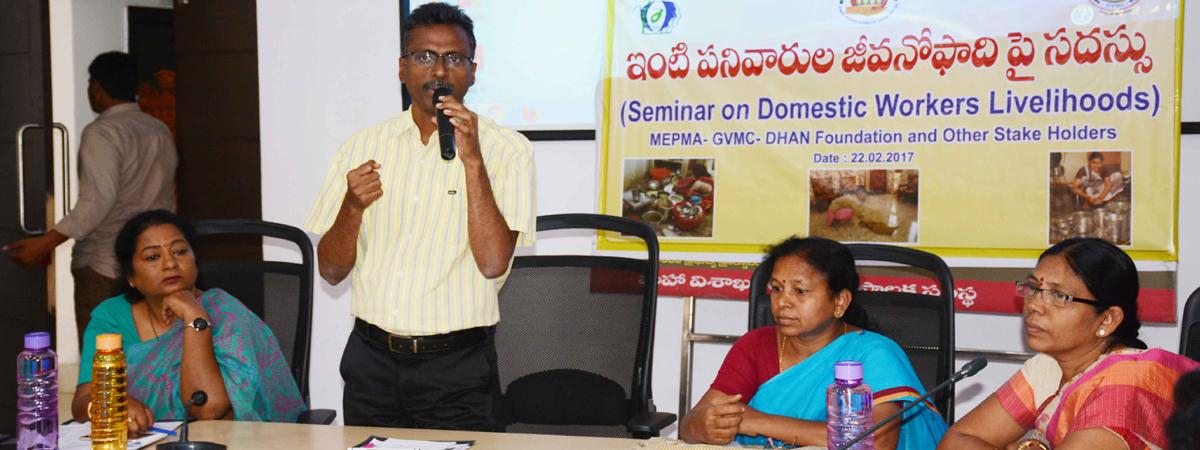 Training camp for domestic workers held