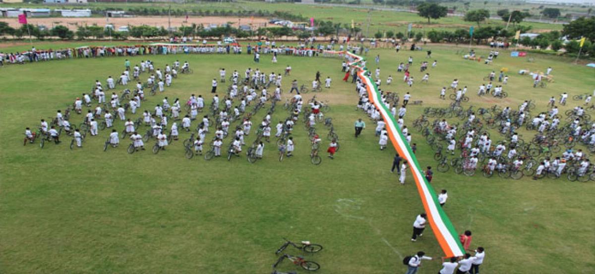 Students take part in wheelathon