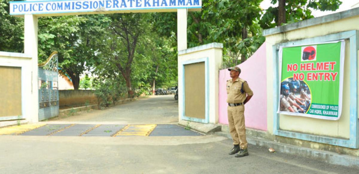 No entry for cops without helmet at police head office