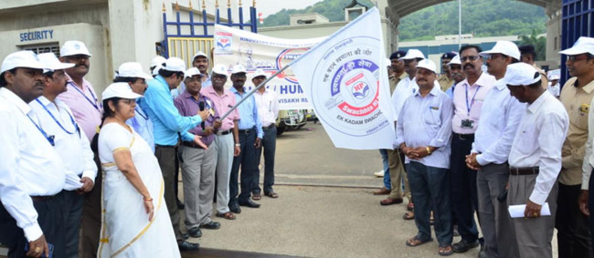 HPCL-VR flags off Swachh Visakha rally