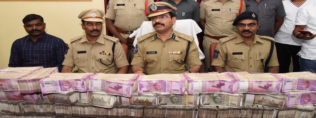 5.8 cr hawala money seized
