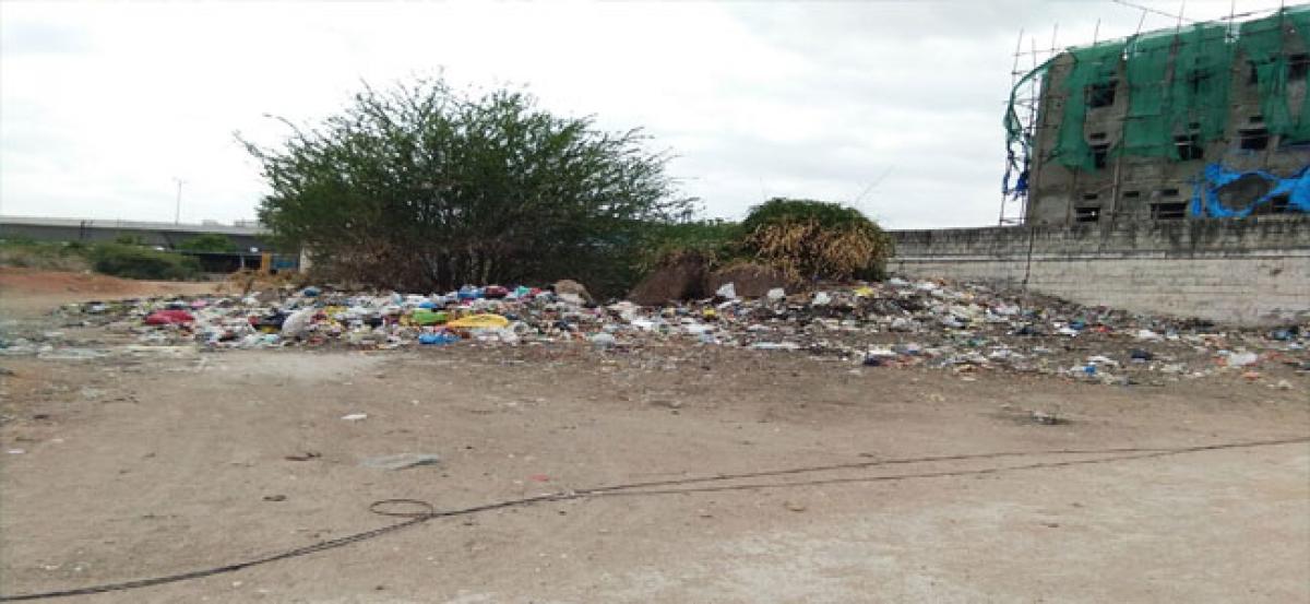 Citizens caught disposing of garbage in open areas