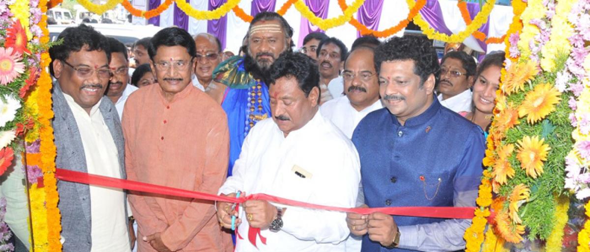 Deputy CM Nimmakayala Chinna Rajappa opens digital imprint facility