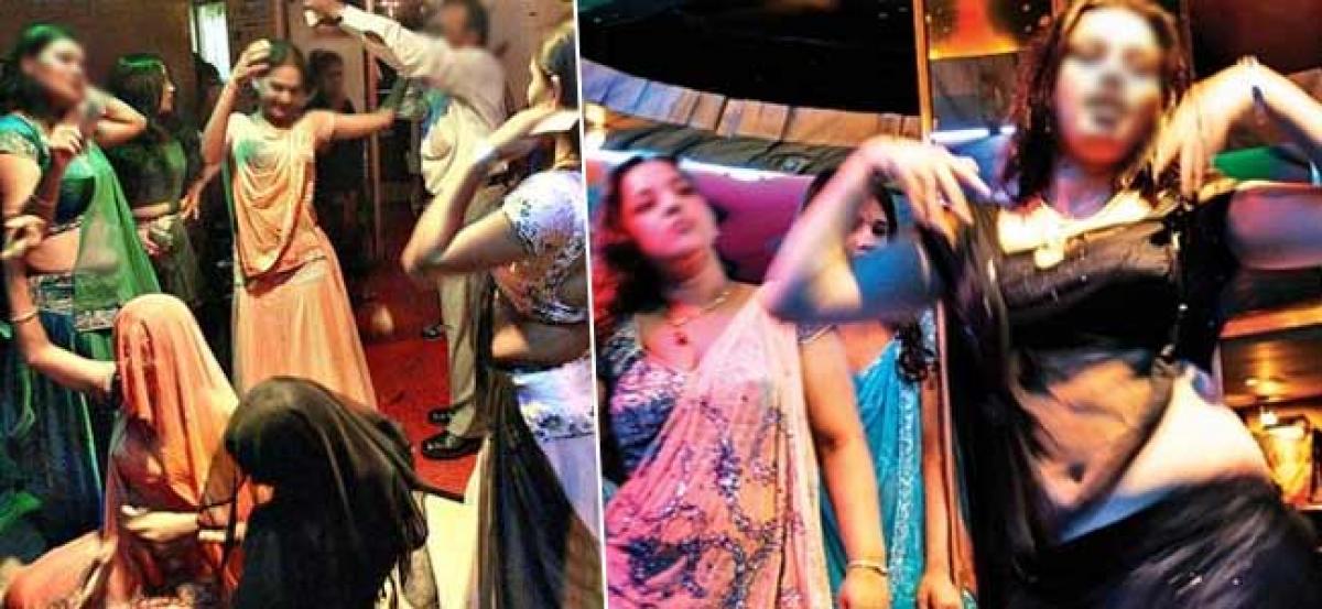 Police Busts Obscene Dance Gang In AP