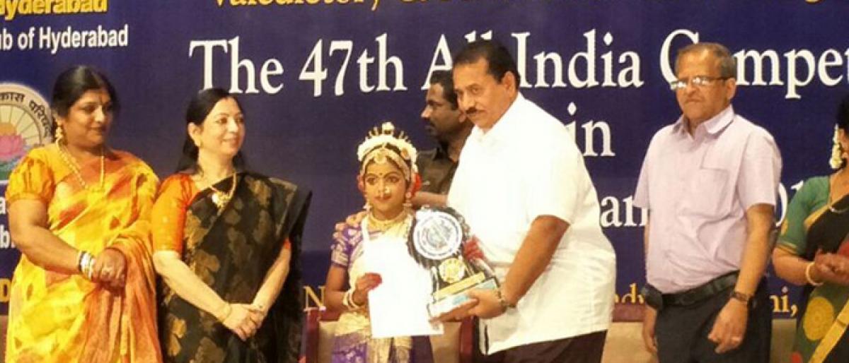 Ten-year-old classical dancer wins accolades from experts