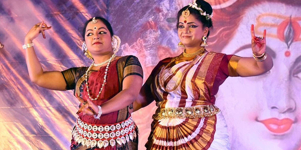 Audience all praise for NRI artistes for ‘Sivapadam’ in Vijayawada