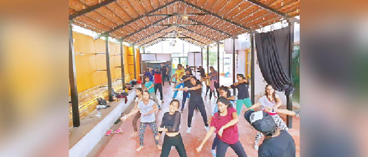 Dance workshop conducted for Kerala flood relief