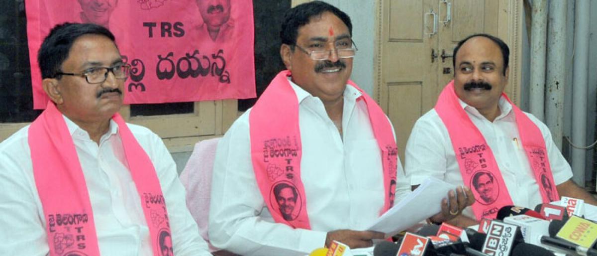 Revanth an item number hired by Congress: Dayakar Rao