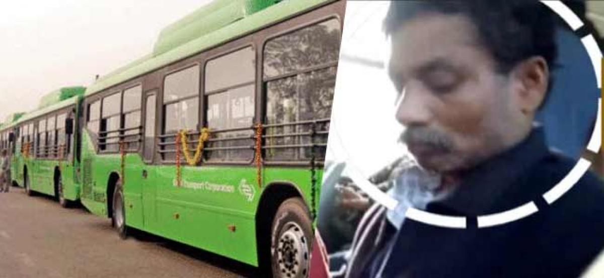 Man masturbates in Delhi bus