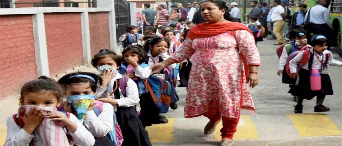 Delhi schools ask students to wear masks