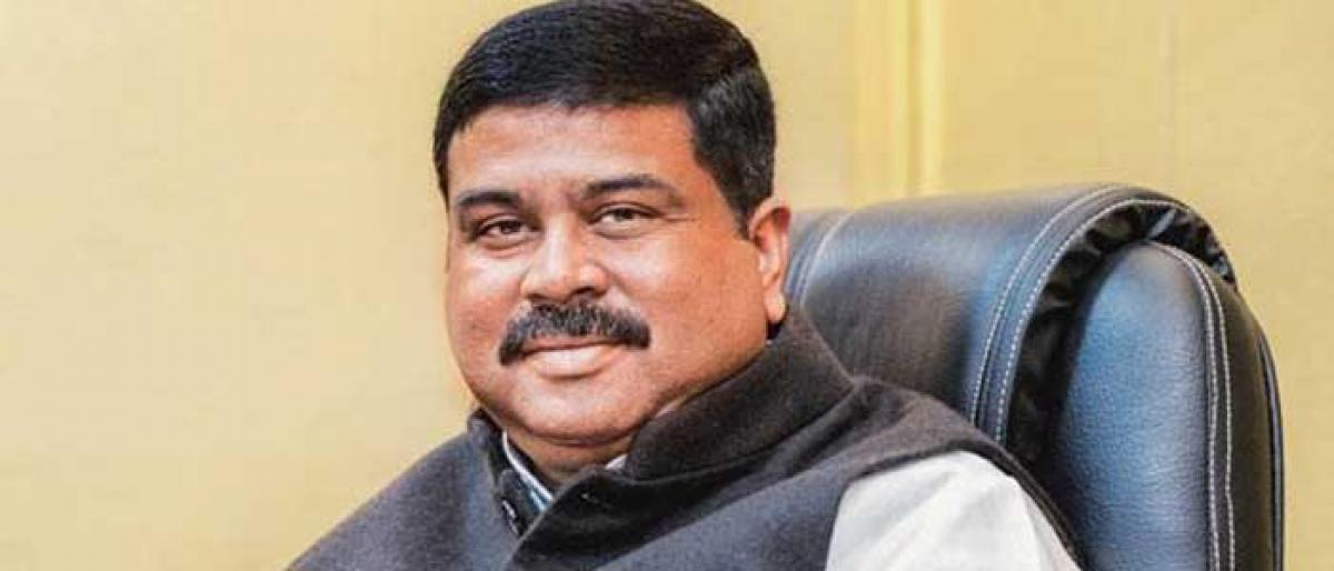 Fuel prices may come down by Diwali: Pradhan