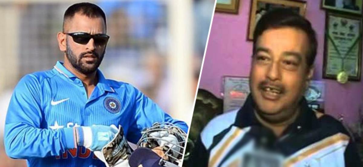 Dhoni still good enough to play 2019 World Cup, feels childhood coach