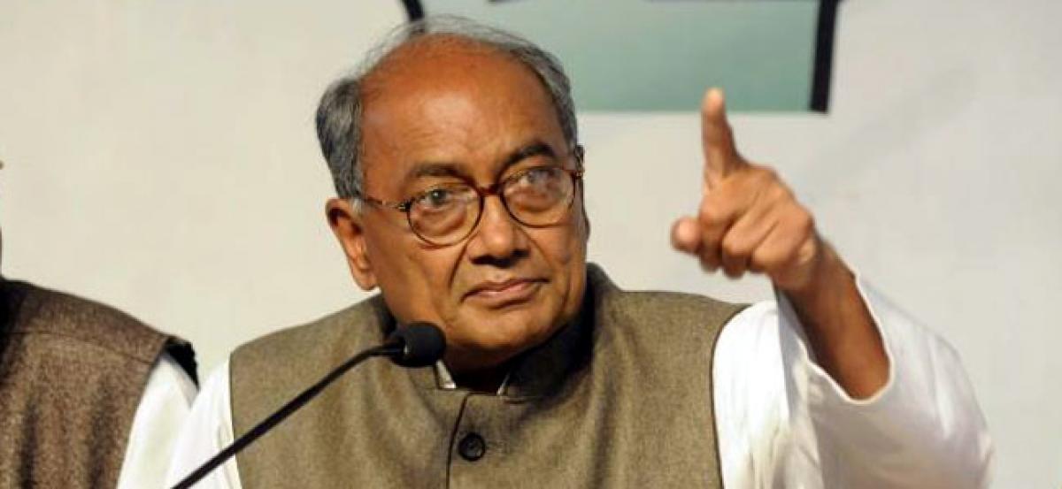 Friends of TRS leader involved in drug racket: Digvijaya