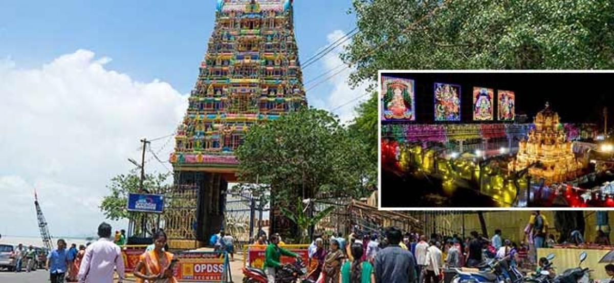 Devotees Face Plights At Durga Temple On Navaratri Eve