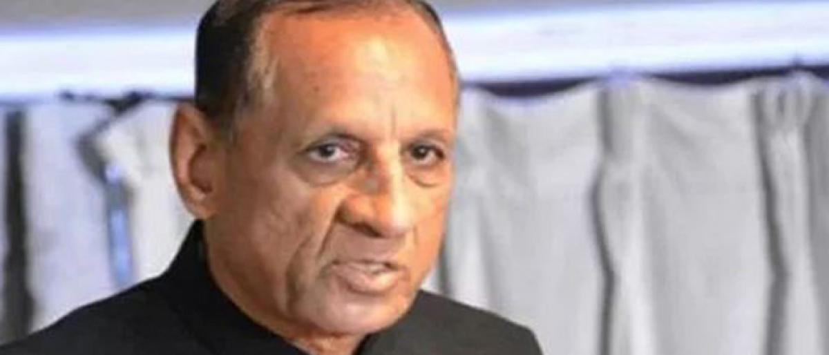 Governor ESL reports to Rajnath on AP developments