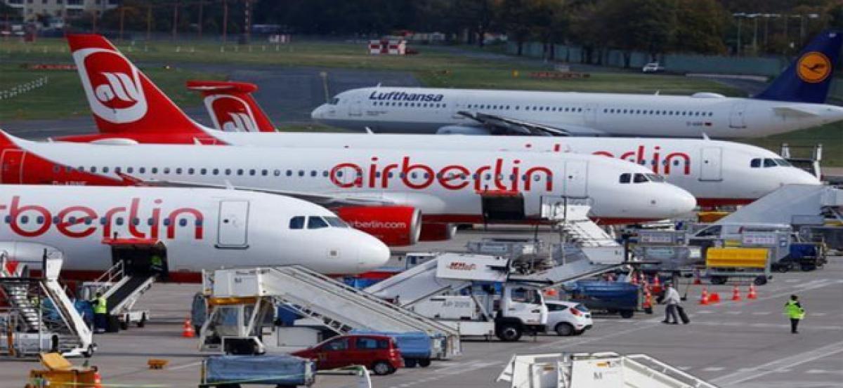 Auf Wiedersehen Air Berlin: carrier lands for the final time
