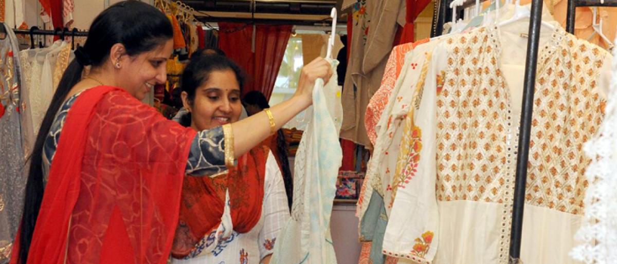 2-days textile- cum- jewelry exhibition begins in Vijayawada
