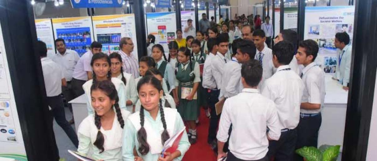 Huge response to CSIR platinum jubilee exhibition