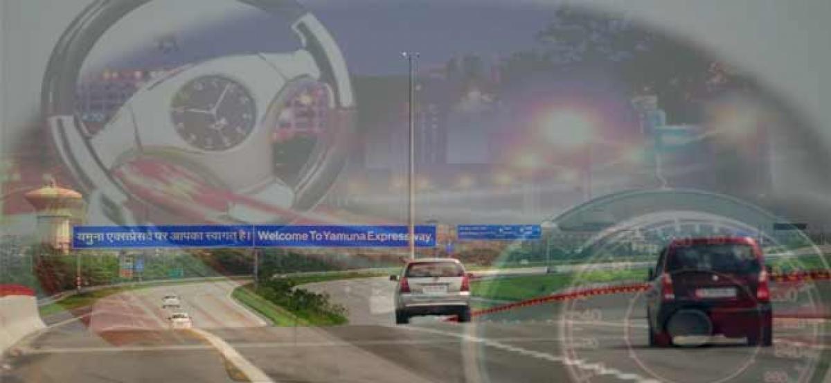 Man peeps out to spit gutka, rams Jaguar into divider at Yamuna Expressway