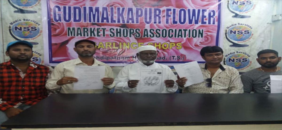 Flower market association seeks equal-sized shops