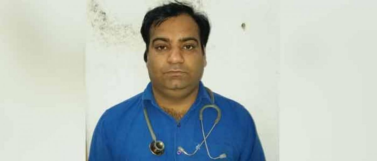 Police nabs fake Ayurvedic doctor