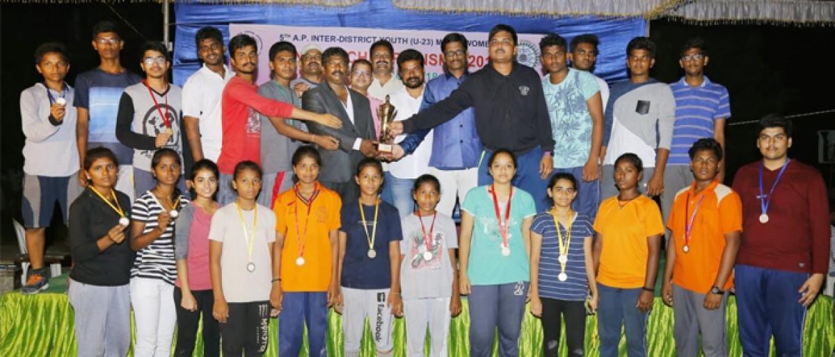 Prakasam wins fencing tourney overall championship