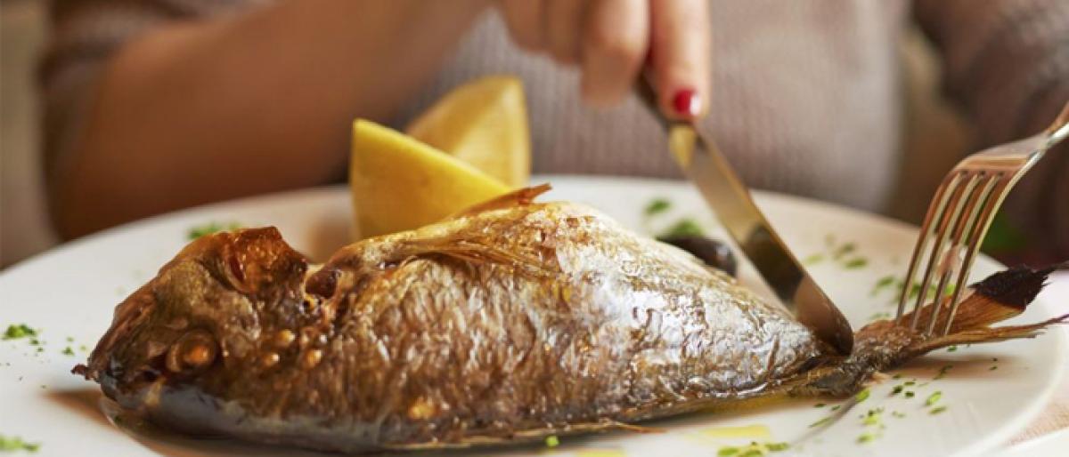 Eat fish thrice a week to boost your unborns eyesight, brain