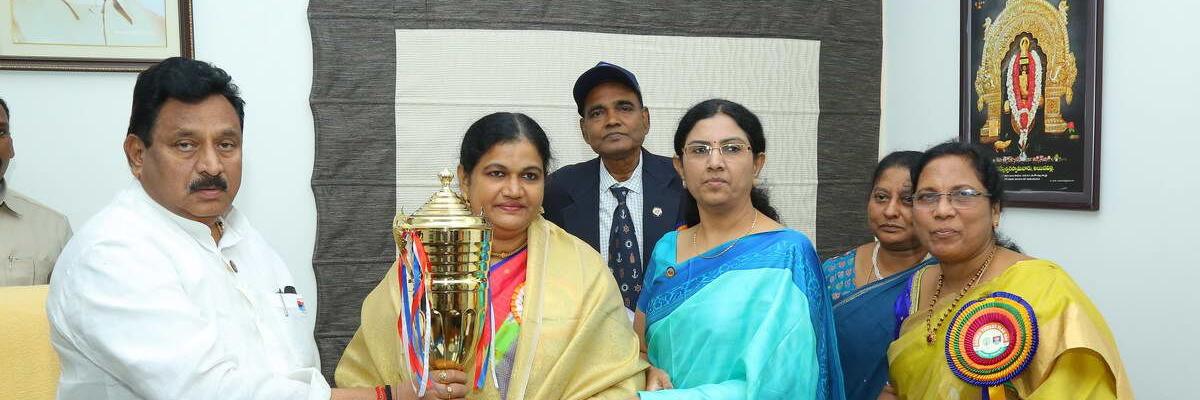 Prakasam bags Flag Day award for 3rd year in a row