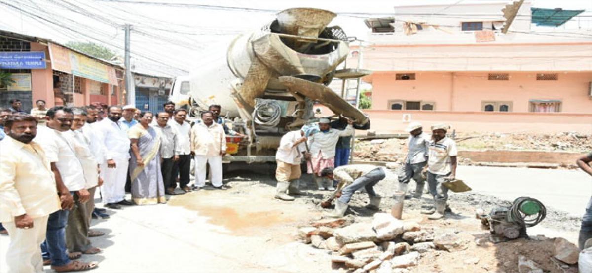 Corporator inspects road works